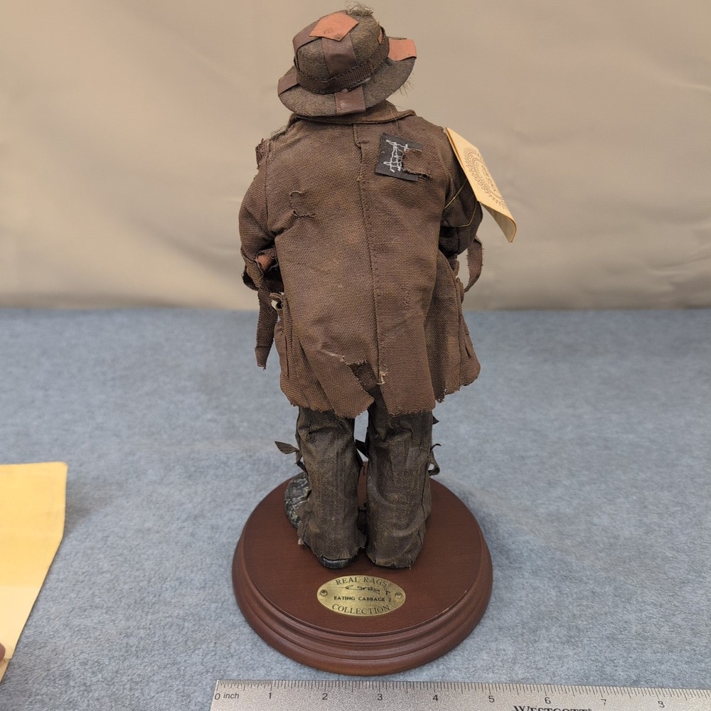 Emmett Kelly Jr. Real Rags Eating Cabbage 2 Clown Collectible Figure Limited Ed‎ - Picture 8 of 11